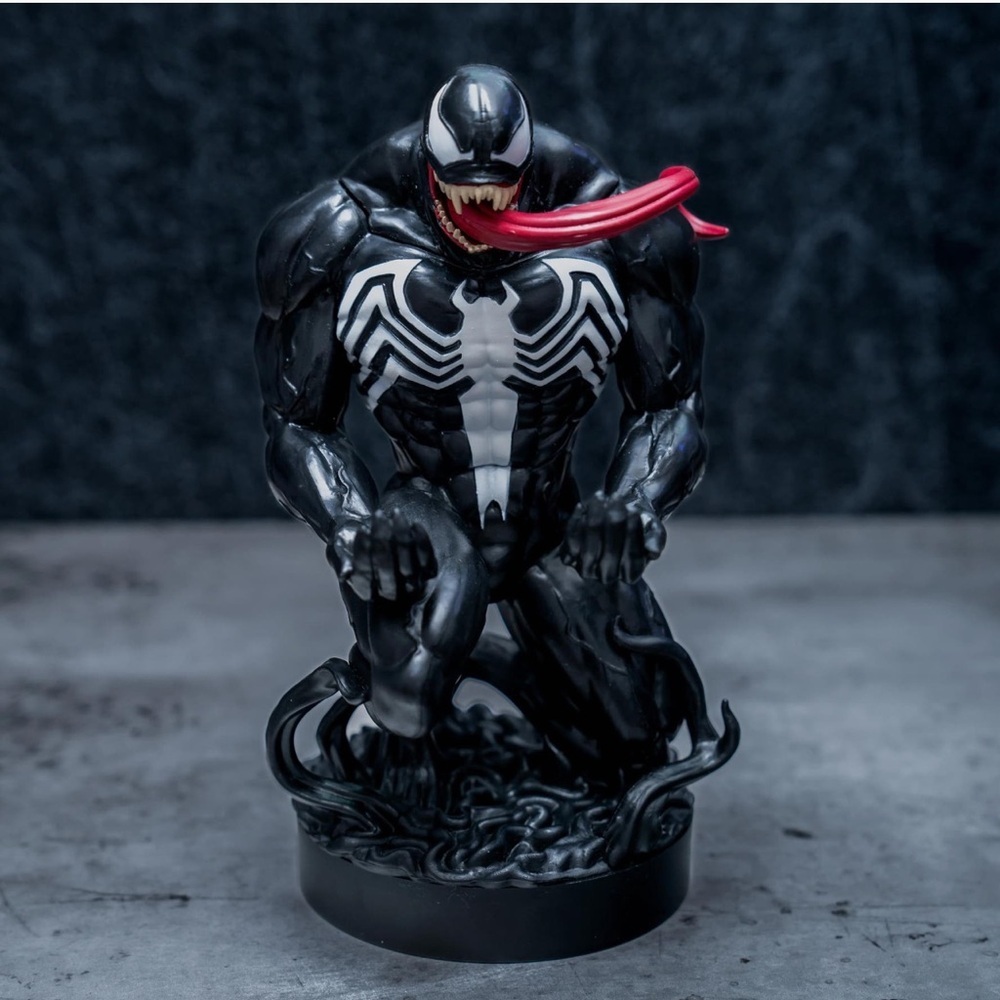 8" Venom Marvel Comics Figurine Gaming Controller Phone Holder Device Stand